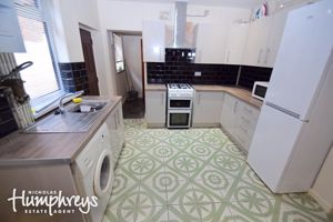 Photo 15- click for photo gallery